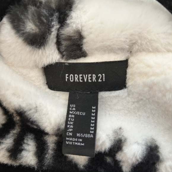 Trendy Faux Fur Zip-up Hoodie Coat w/ Drawstring Hem & Hand Warmer - Picture 6 of 11